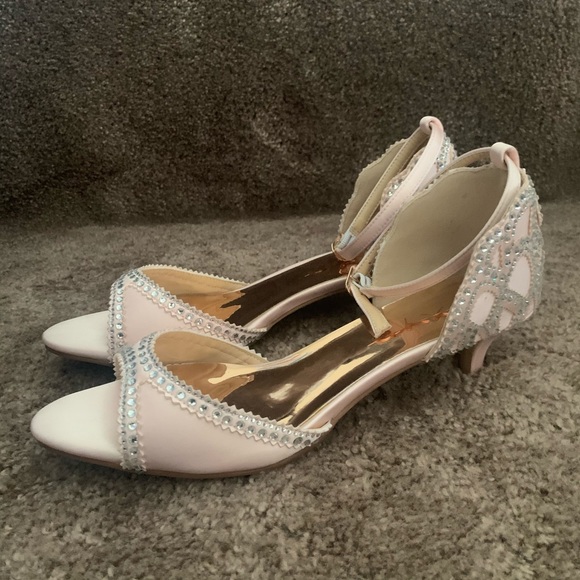 🗼 Gorgeous Pumps with Rhinestone - Picture 11 of 12